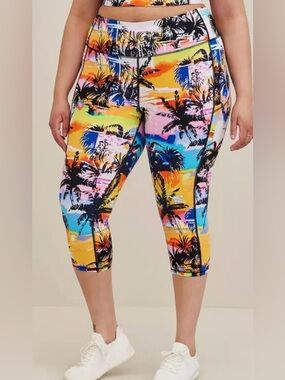 TRU Capri Side Pocket Active Legging 3x Like  New Torrid